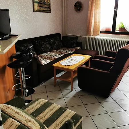 Anci Vendeghaz Lägenhet